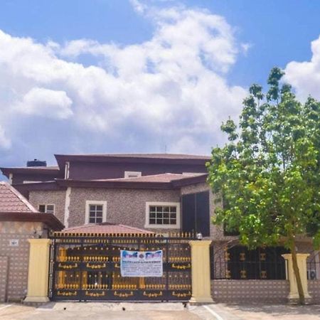 Cute Villa Hotel And Suites Uyo Ngoại thất bức ảnh