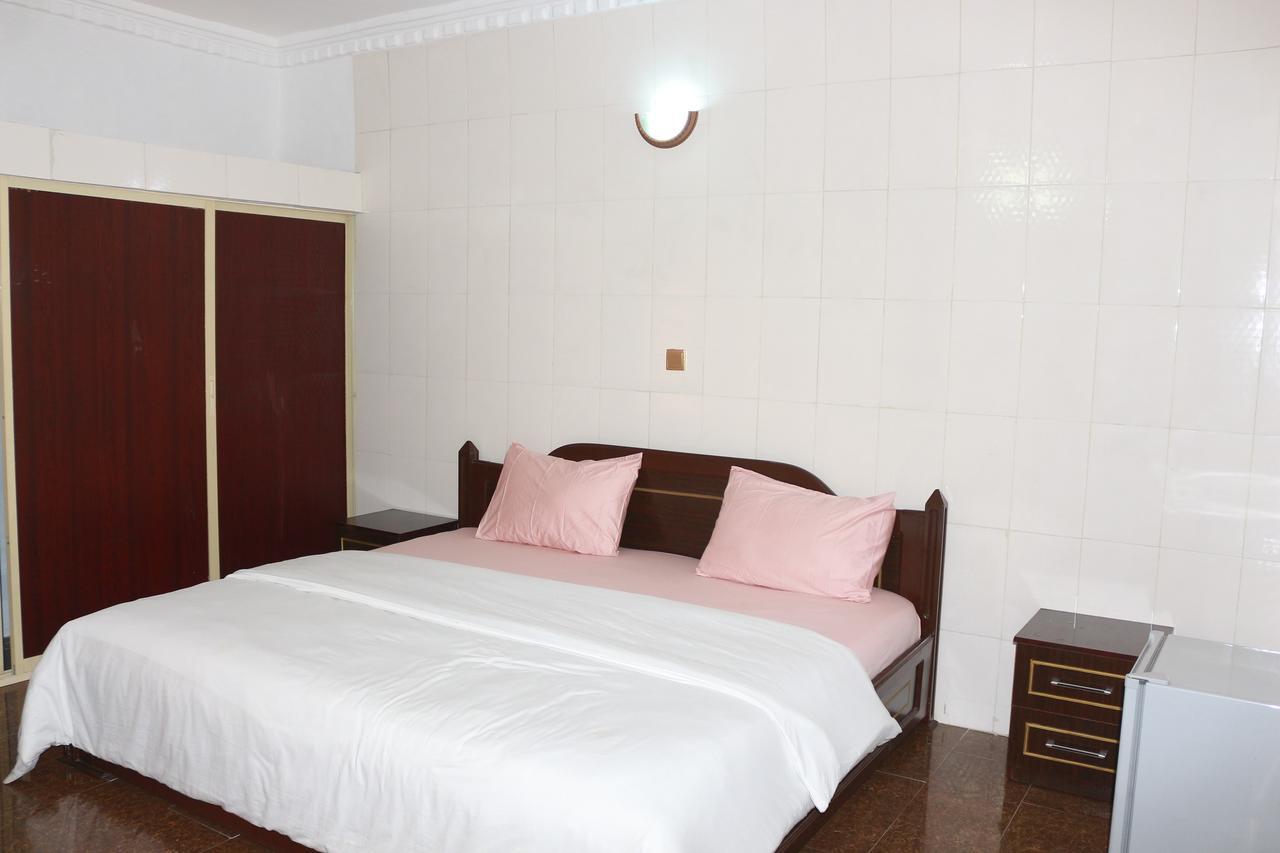 Cute Villa Hotel And Suites Uyo Ngoại thất bức ảnh