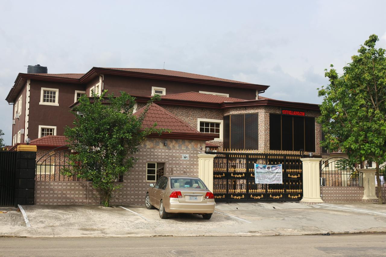 Cute Villa Hotel And Suites Uyo Ngoại thất bức ảnh